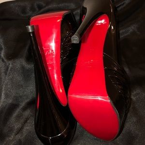 Christian Louboutin Black Jenny Pump size 40.5